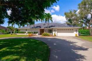 Single Family Residence, 1972 Countess Ct, Naples FL 34110