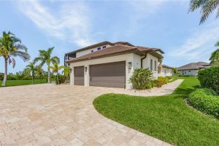 Single Family Residence, 11695 Royal Tee Cir, Cape Coral FL 33991