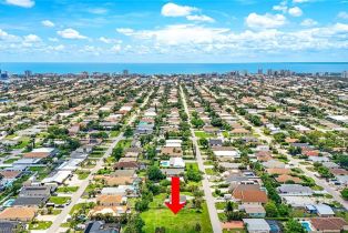 , 740 102nd Ave N, Naples FL 34108