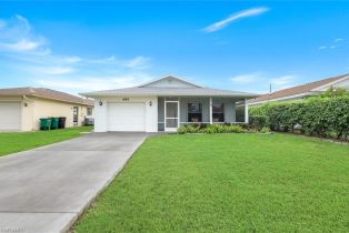 , 695 104th Ave N, Naples FL 34108