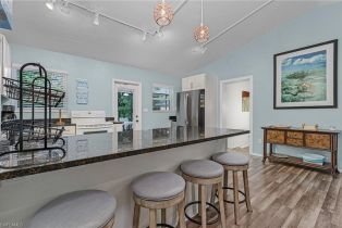 , 1281 10th St N, Naples FL 34102