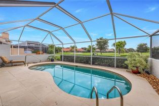 Villa Attached, 11686 Quail Village Quail Creek Village, FL 34119