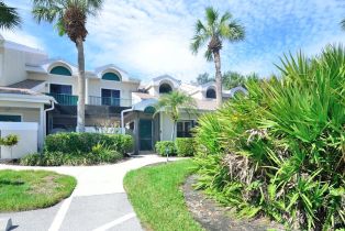 Townhouse, 55 Emerald Woods Dr # C2, Naples FL 34108