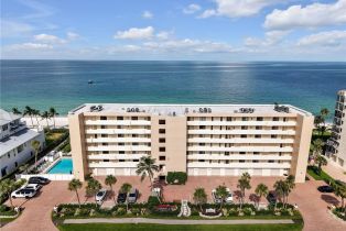 , 10475 Gulf Shore Dr # 132, Naples FL 34108