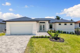 Single Family Residence, 238 2nd Barefoot Beach, FL 34134 