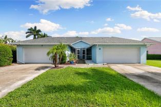 Villa Attached, 531 Saint Andrews Tanglewood, FL 34113 