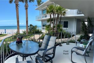 Villa Attached, 1851 Gulf Shore Blvd N # 5, Naples FL 34102