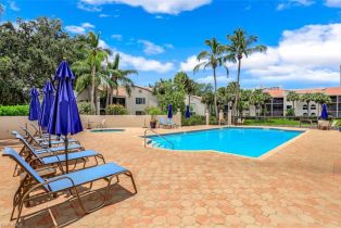 Mid Rise (4-7), 6500 Valen Way # 305, Naples FL 34108