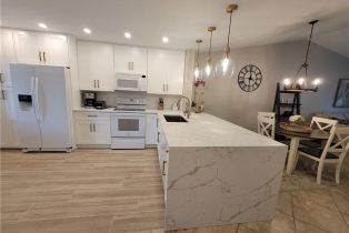 Low Rise (1-3), 7761 Jewel Ln # 204, Naples FL 34109
