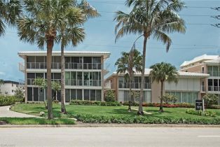 Low Rise (1-3), 1910 Gulf Shore Blvd N # 102, Naples FL 34102