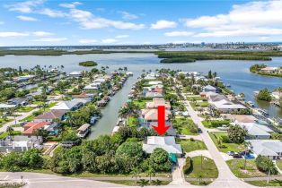Single Family Residence, 401 Panay East Naples, FL 34113 