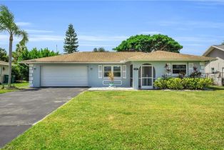 Single Family Residence, 130 Mentor Willoughby Acres, FL 34110