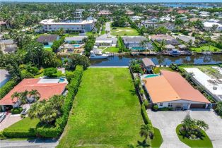 , 1598 Curlew Ave, Naples FL 34102