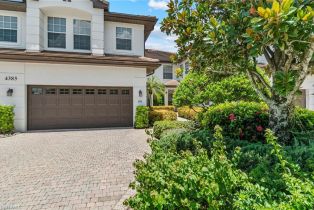 , 4385 Dover Ct # 201, Naples FL 34105