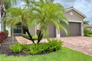 Single Family Residence, 3296 Pacific Riverstone, FL 34119
