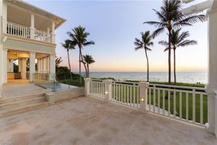 Single Family Residence, 1270 Gulf Shore Blvd S, Naples FL 34102