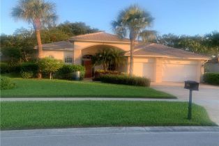 Single Family Residence, 8906 Lely Island Cir, Naples FL 34113