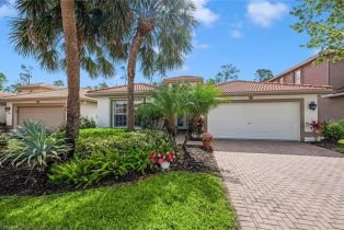 Single Family Residence, 2430 Butterfly Palm Saturnia Lakes, FL 34119