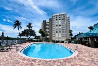 , 25 Bluebill Ave # 1002, Naples FL 34108