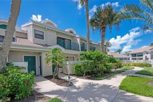 , 60 Emerald Woods Dr # 5, Naples FL 34108