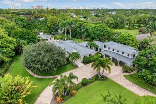 Single Family Residence, 233 Ridge Pelican Bay, FL 34108 