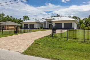 Single Family Residence, 25125 Busy Bee San Carlos Estates, FL 34135