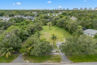 Land, 172 Hickory Rd, Naples FL 34108