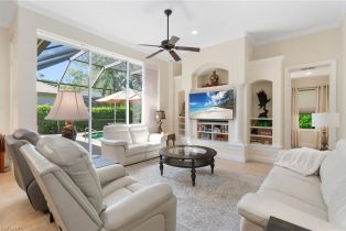 Single Family Residence, 1091 Camelot Camelot Park, FL 34119