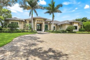 Single Family Residence, 112 Hickory Pelican Bay, FL 34108 
