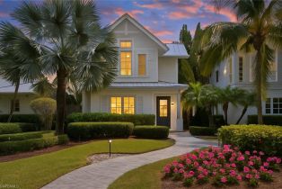 Single Family Residence, 1021 6th Olde Naples, FL 34102 