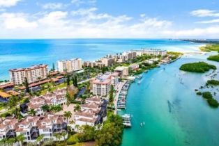High Rise (8+), 25900 Hickory Blvd # 804, Bonita Springs FL 34134