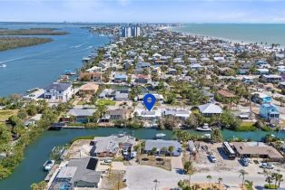 Single Family Residence, 411 Connecticut Fort Myers Beach, FL 33931 