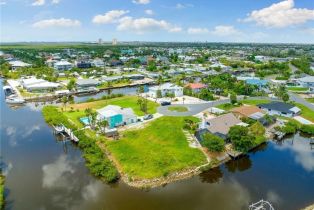 , 11485 Rebecca Cir, Fort Myers Beach FL 33931