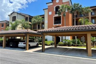 Mid Rise (4-7), 9715 Acqua Ct # 125, Naples FL 34113
