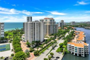 , 4451 Gulf Shore Blvd N # 1605, Naples FL 34103