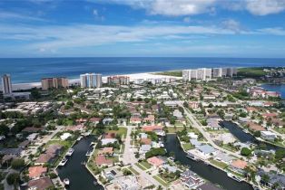Single Family Residence, 200 Copperfield Ct, Marco Island FL 34145