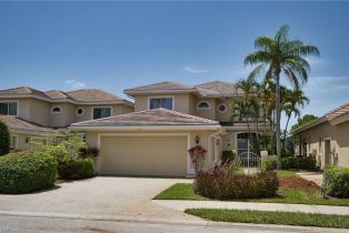 Single Family Residence, 5901 Ashford Ln, Naples FL 34110