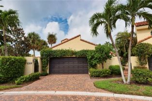 Villa Detached, 6810 Sand Pointe Cir, Naples FL 34108