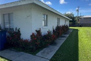 Duplex, 13935 First St, Fort Myers FL 33905