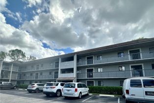 Mid Rise (4-7), 5789 Gage Ln # 304a, Naples FL 34113