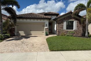 , 9317 Woodhurst Dr, Naples FL 34120