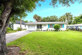 Single Family Residence, 1010 13th Park Shore, FL 34102 