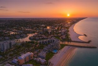High Rise (8+), 2400 Gulf Shore Blvd N # 4, Naples FL 34103