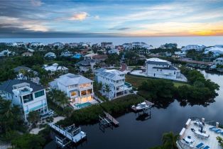 Single Family Residence, 179 Topanga Southport On The Bay, FL 34134 