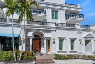 Mid Rise (4-7), 490 5th St S 101