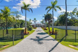 Single Family Residence, 7040 Sable Ridge Livingston Woods, FL 34109 