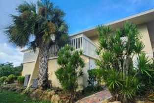 Low Rise (1-3), 925 Palm View Dr # F120, Naples FL 34110
