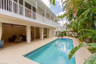 Single Family Residence, 877 7th St S, Naples FL 34102