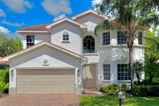 , 12667 Biscayne Ct, Naples FL 34105