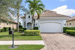 Single Family Residence, 6096 Dogleg Dr, Naples FL 34113